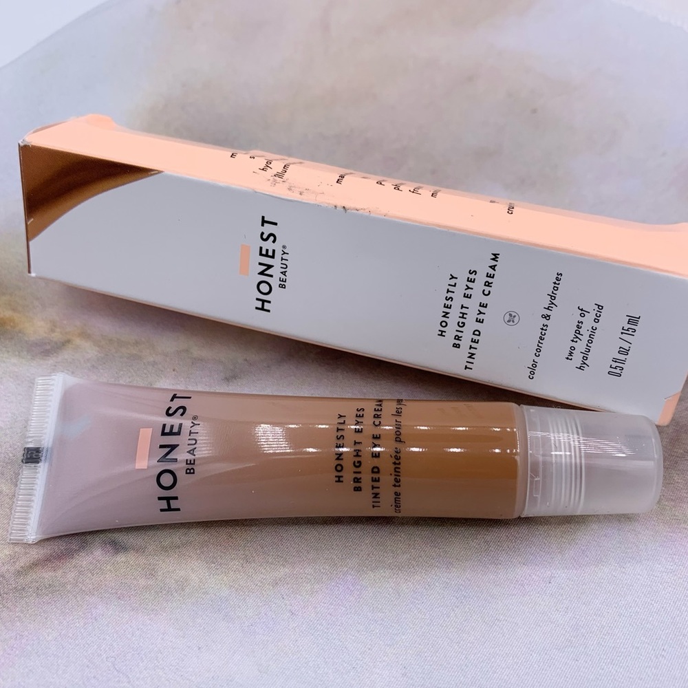 Honest beauty tinted eye cream, terracotta color